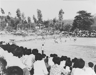 泛黃影像里的時代印記 軟件開發(fā)視角下的雙第農(nóng)場歷史變遷